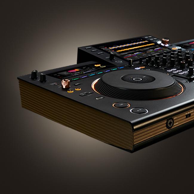 OPUS-QUAD Professional All-In-One DJ System