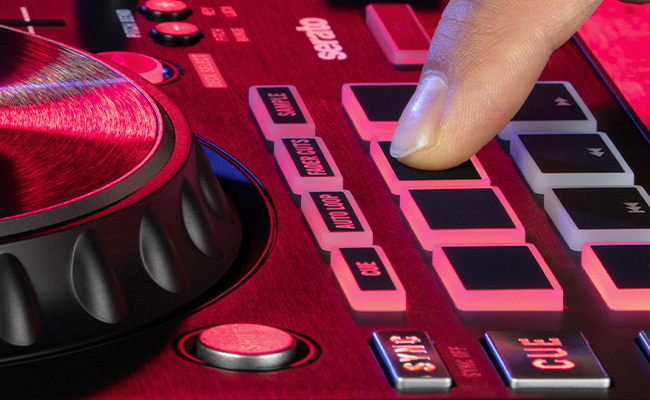 MIXTRACK PLATINUM FX