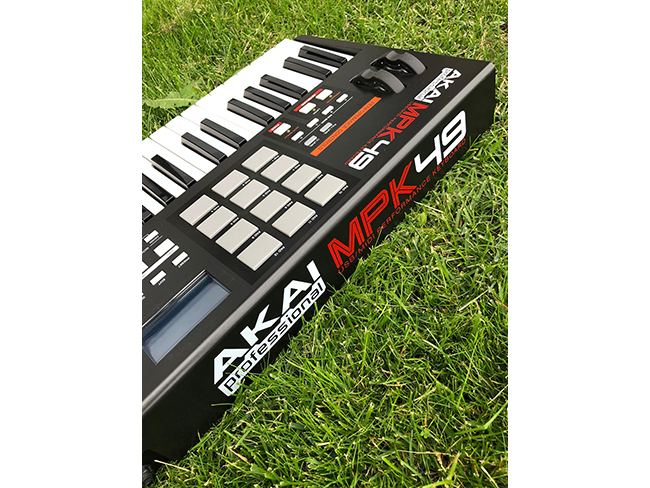 AKAI MPK49 USB/MIDI Professional Keyboard